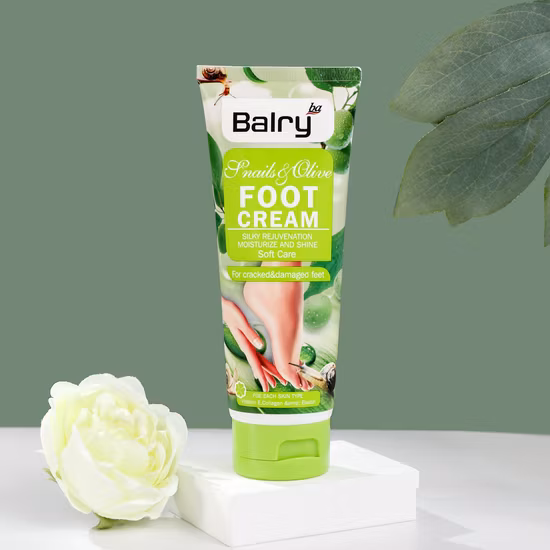 Beauty Cosmetics Skin Care Snail Face Cream Lock in Water and Repair Skin